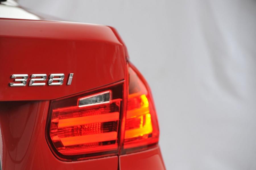  BMW 3-Series 2012 года  (фото 50 из 191)